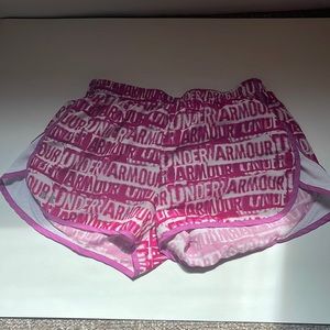 UNER ARMOUR PINK SHORTS